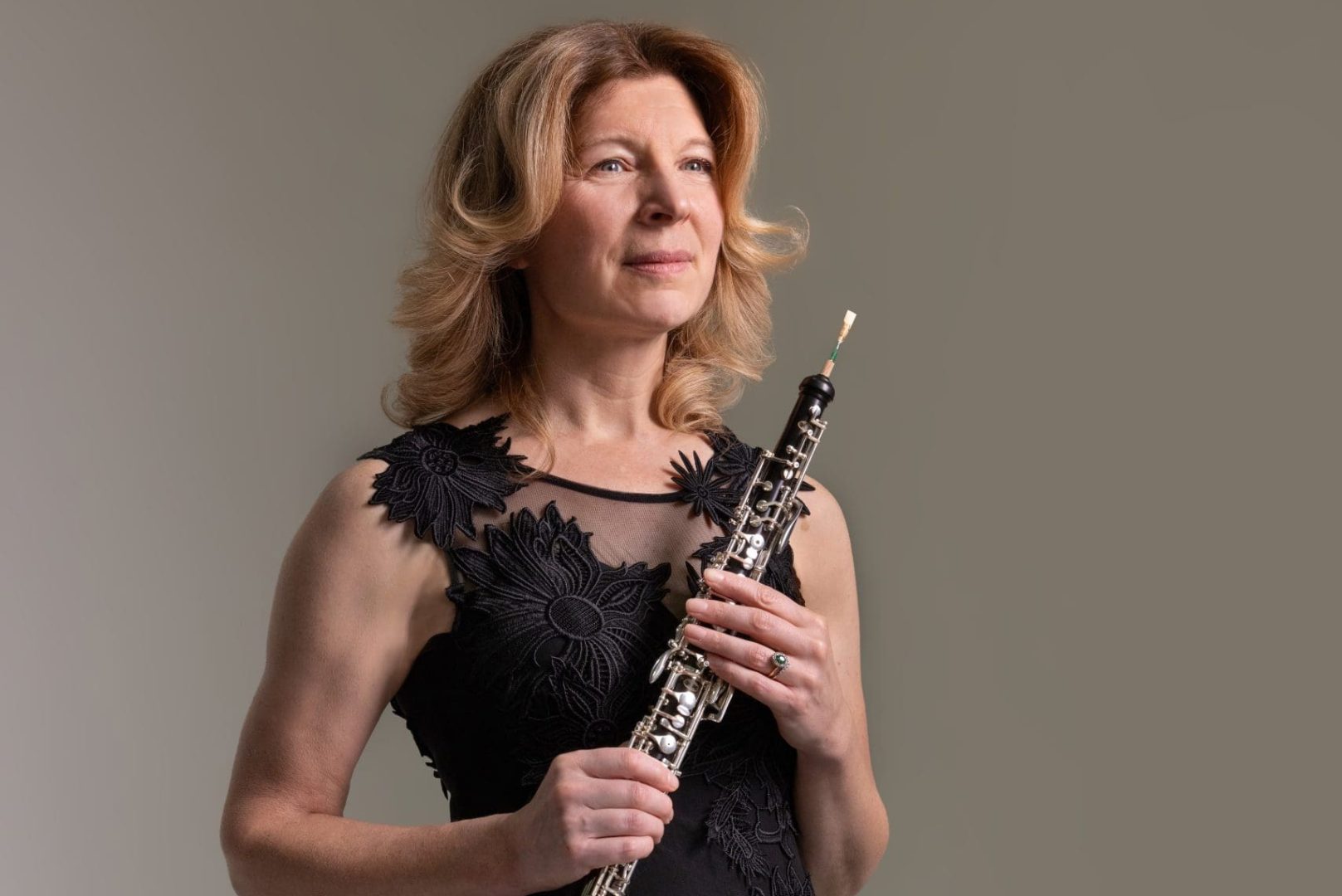 Alison Teale image